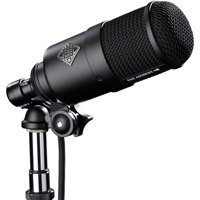 

Telefunken M82 Large Diaphragm Cardioid Dynamic Microphone Broadcast Package, Includes M 700 Elastic Suspension Mount and M 786 Spring Boom Arm
