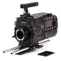 

Wooden Camera Unified Accessory Kit for Panasonic VariCam 35 Camera (Advanced), Includes 2x Top Plate, Baseplate, 2x 15" Rod, NATO Handle Kit, 8" Safety Dovetail
