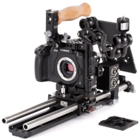 

Wooden Camera Panasonic GH5 Unified Accessory Kit (Pro), Includes Unified DSLR Cage (Small), 15mm Baseplate, 2x 15mm Rod, 3" Ultra Arm Monitor Mount, 12" Safety Dovetail, A-Box , Rod Clamp and Battery Slide