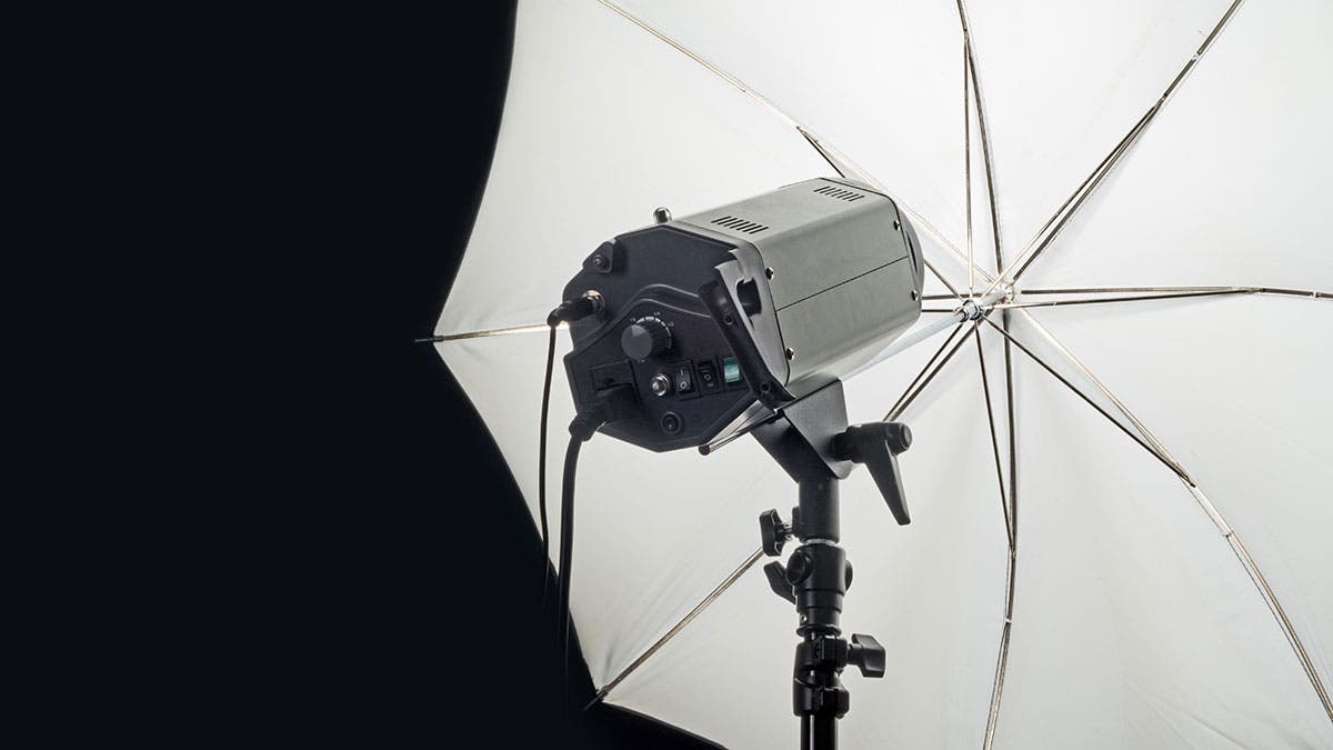 lighting shoot through umbrella studio