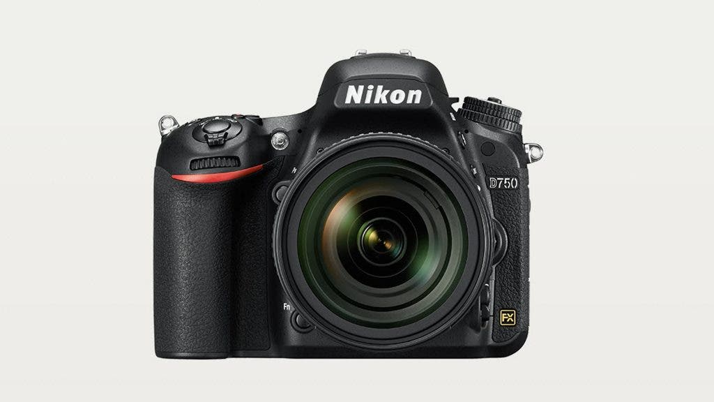 Nikon D750, First Full Frame Nikon with WiFi First Look Expert photography blogs, tip