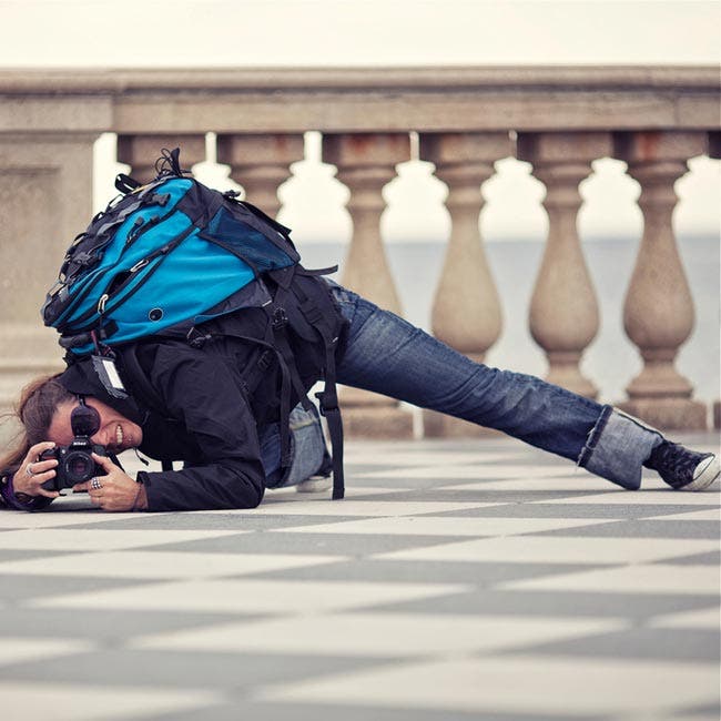 Photographer-Poses-16