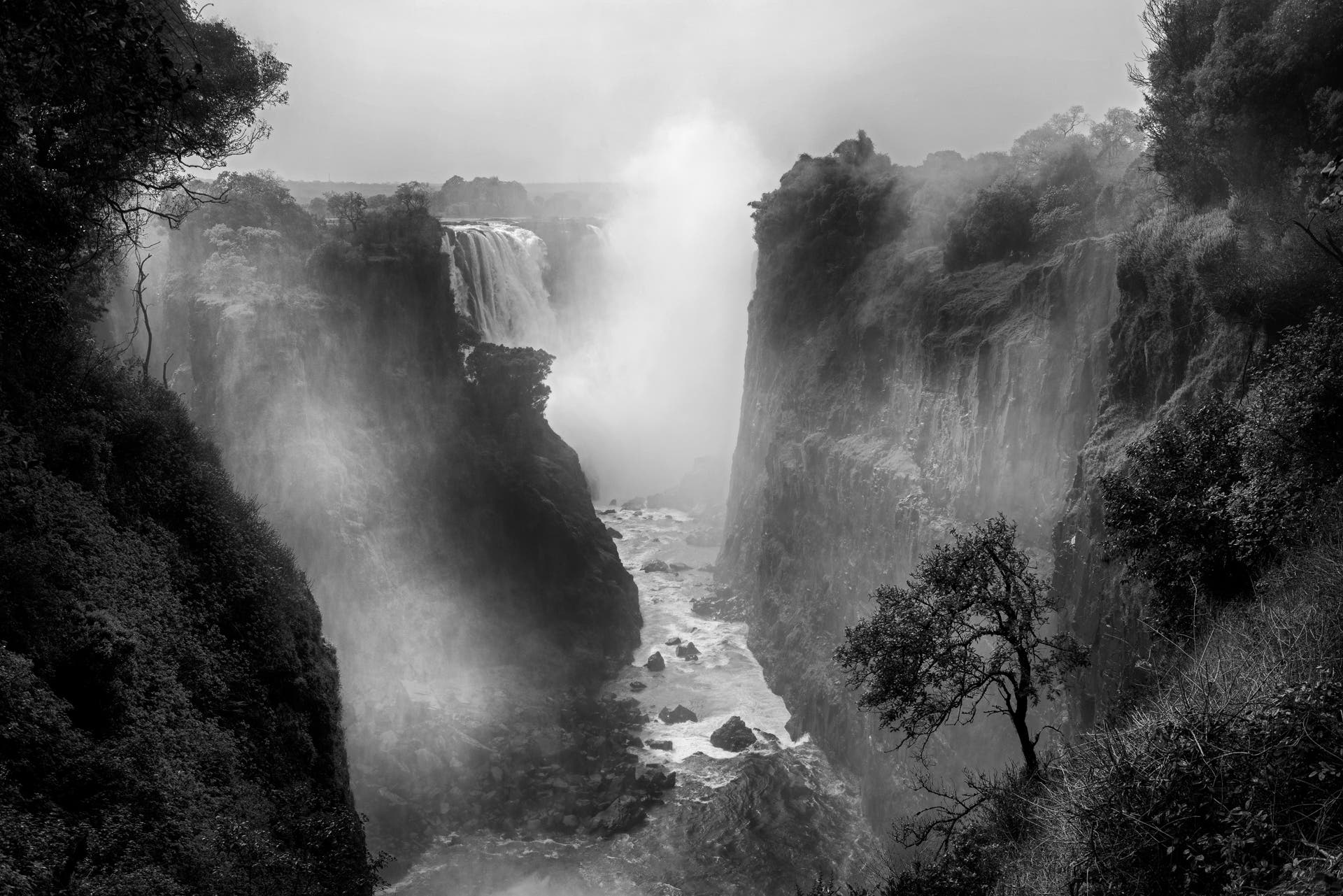 Victoria falls on the Zambezi River, Zimbabwe, Zambia