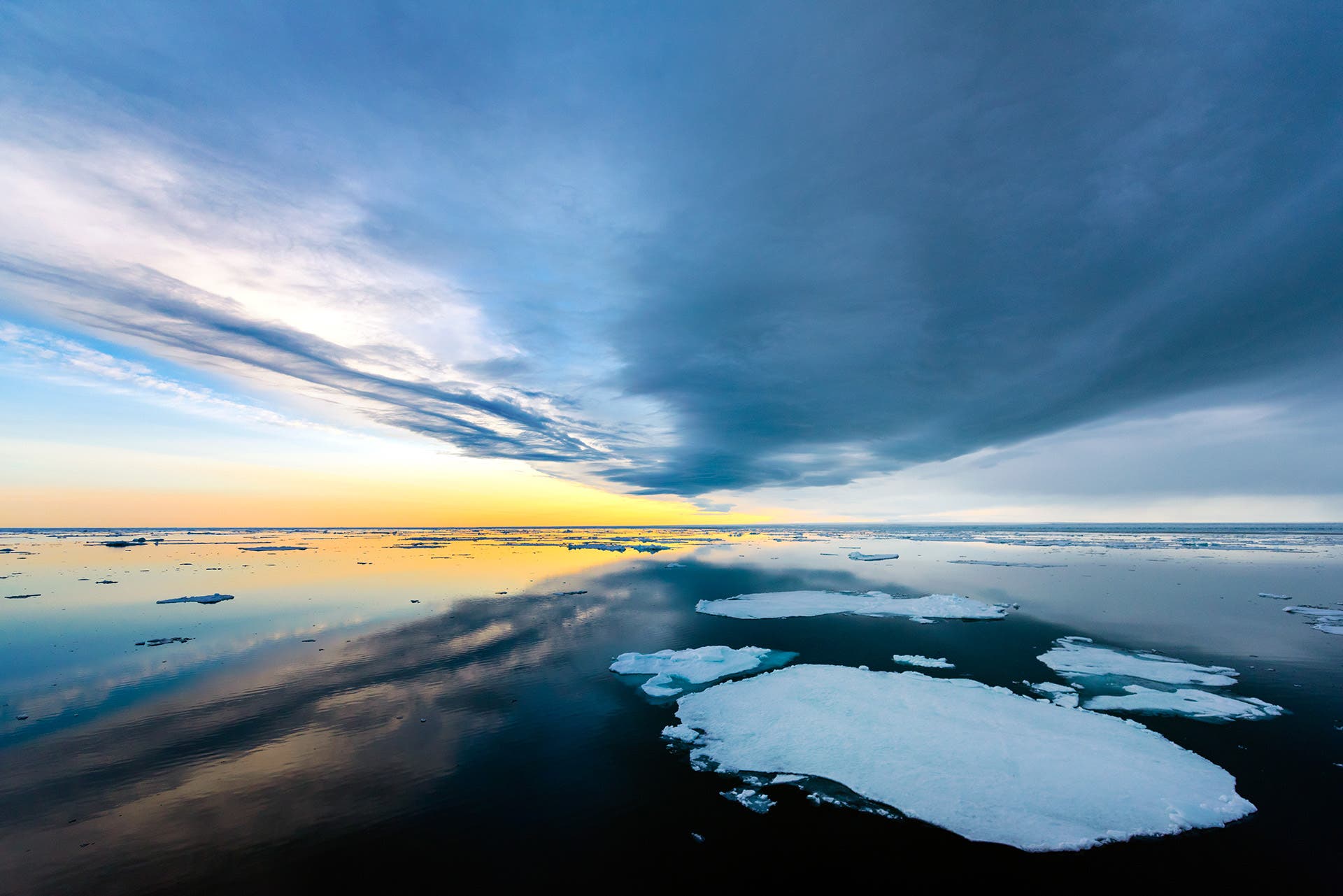 Arctic landscapes of Spitsbergen, Svalbard