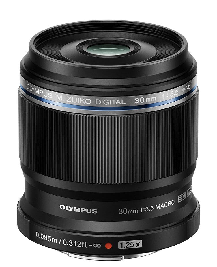 m30mmf35mc-blk_stand