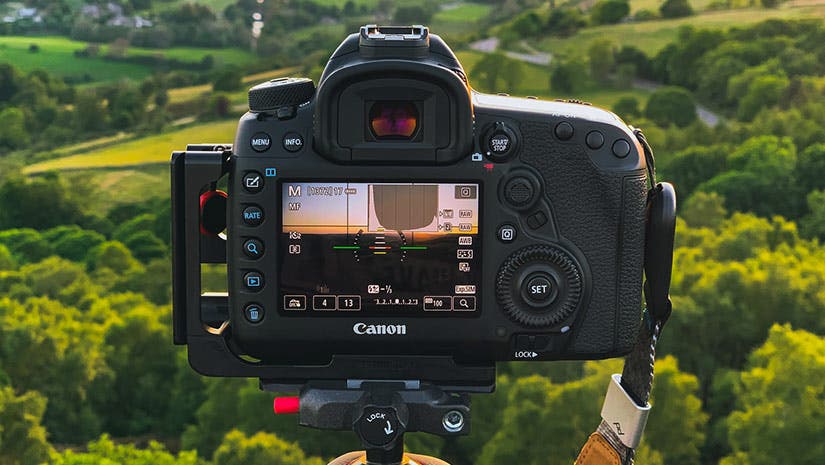 Best DSLR Camera For Professional Photography: Make Every Click Count!