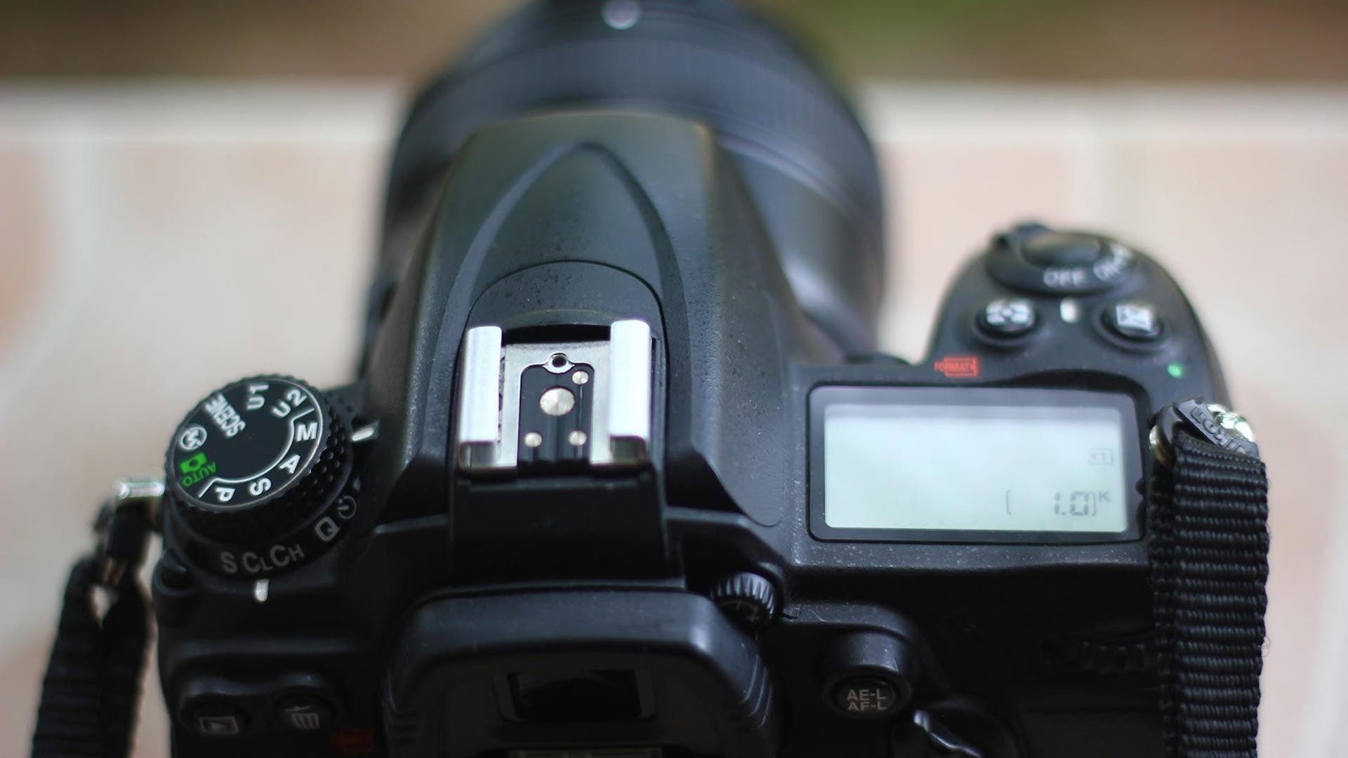 What is a DSLR