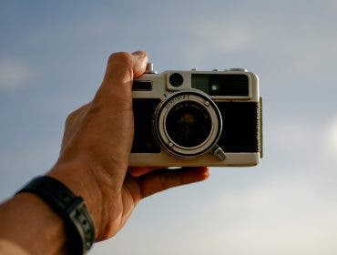 film-camera-adobe-stock