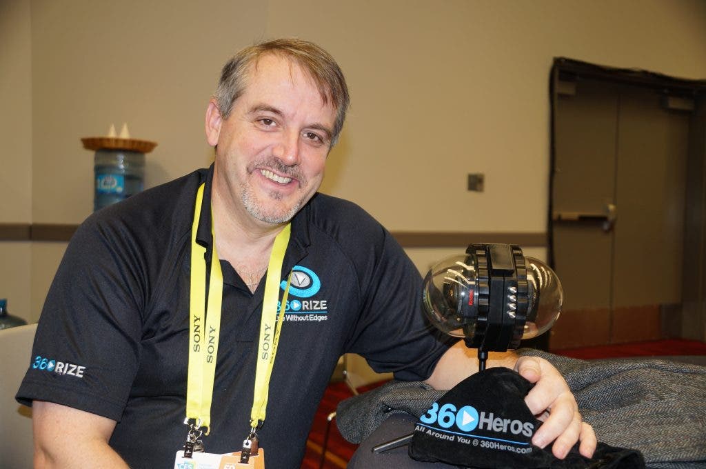 michael-kintner-with-his-360heros-underwater-360-degree-camera