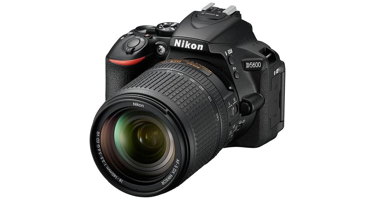 Nikon D5600 DSLR with 18-55mm DX VR Lens 1576 - Adorama