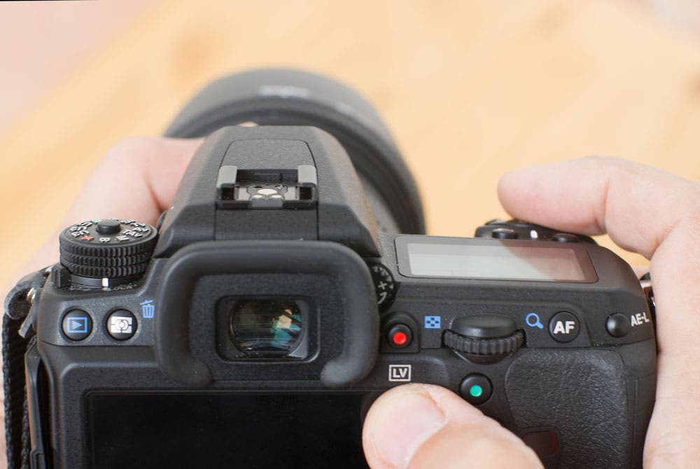 What is an EVF? 42 West, the Adorama Learning Center