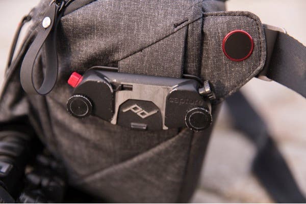 peak design sling bag