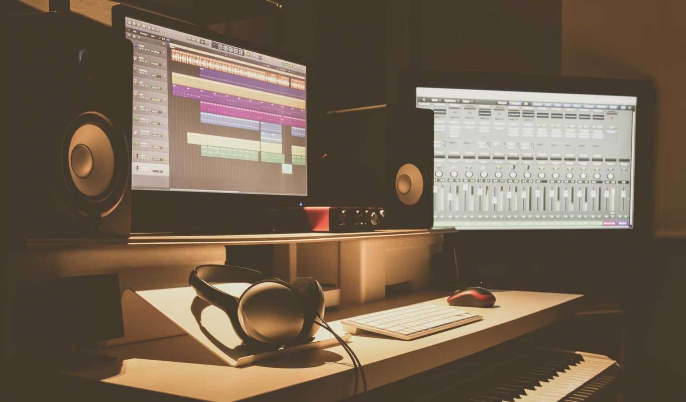 Home Recording Studio Setup Essential Equipment for Recording Music ALC