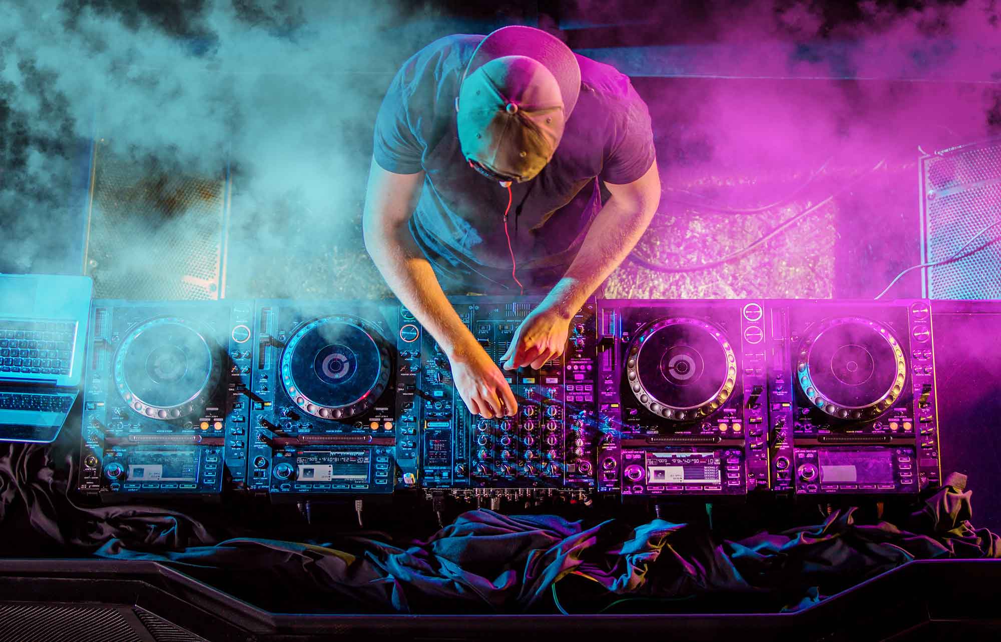 DJ Equipment Guide: How to Build a Beginner DJ Setup