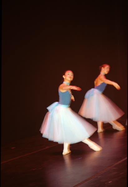 female ballet dancers