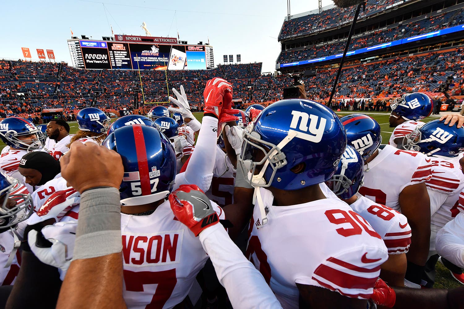 NY Giants Photographer for a Day Sweepstakes