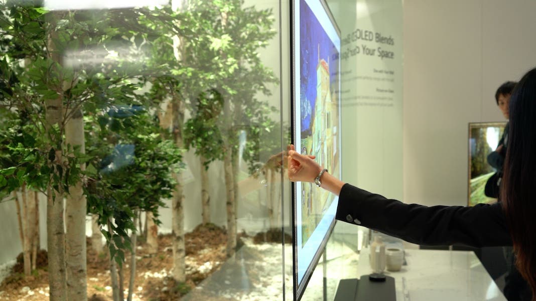 LG Thin TV