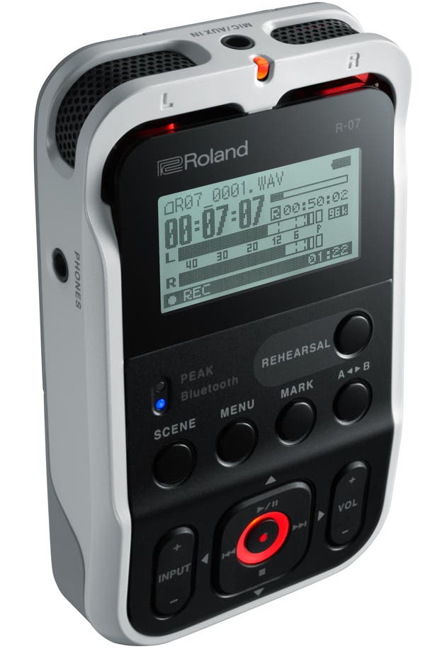 Roland R-07