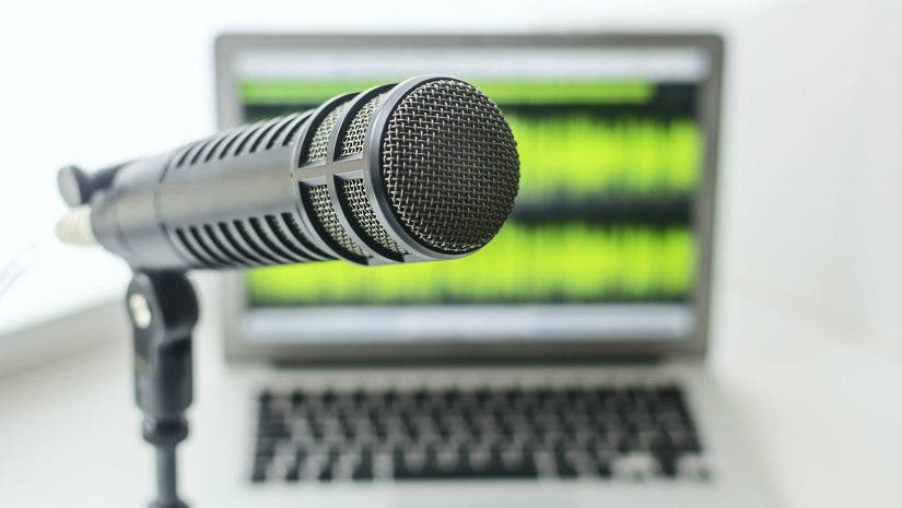 Best Microphones for Podcasting - 42West