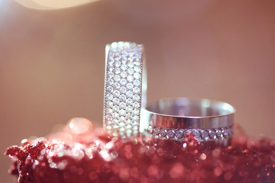 Couple rings with diamonds