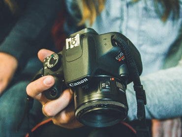 woman photographer