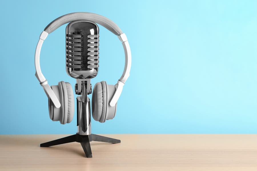 The best podcast equipment for beginners & pros (2021)