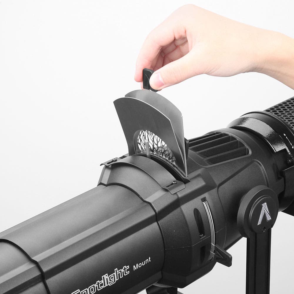 Aputure Spotlight Mount