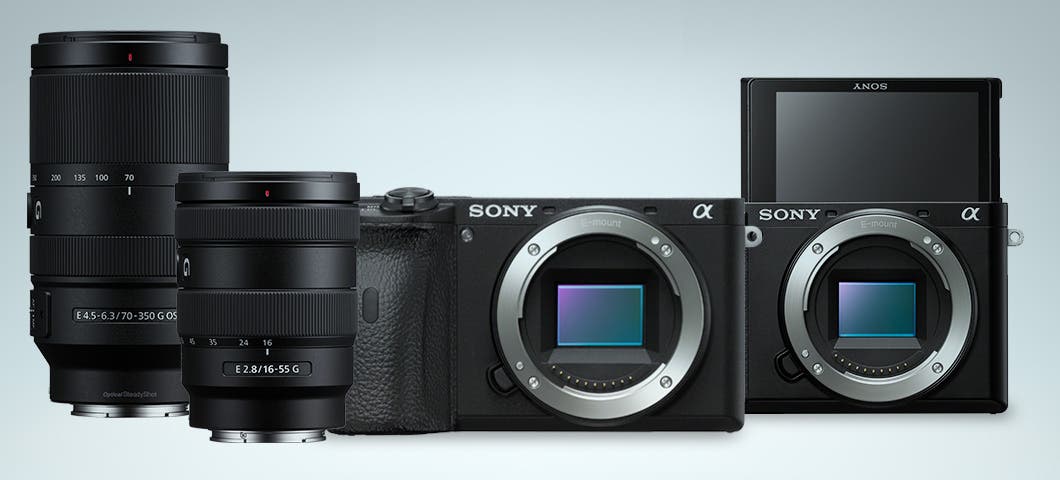 Sony Alpha a6600 Mirrorless Camera with 18-135mm Lens ILCE6600M/B