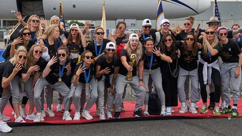 uswnt arrival newark airport fifa world cup
