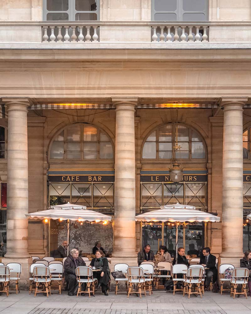 Cafe Le Nemours paris Nastasia Yakoub/Dame Traveler