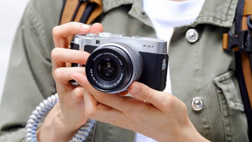 FUJIFILM X-A7