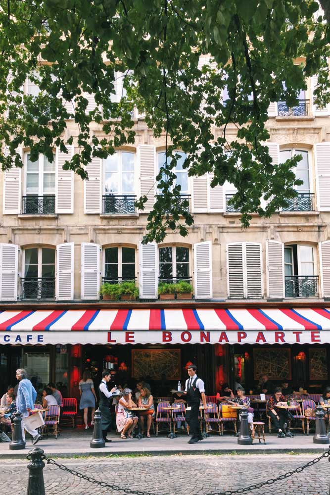 Le Bonaparte paris Nastasia Yakoub/Dame Traveler