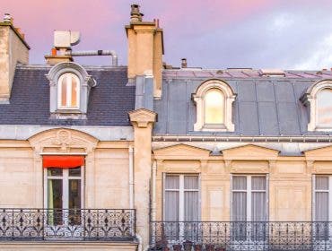 paris Nastasia Yakoub/Dame Traveler