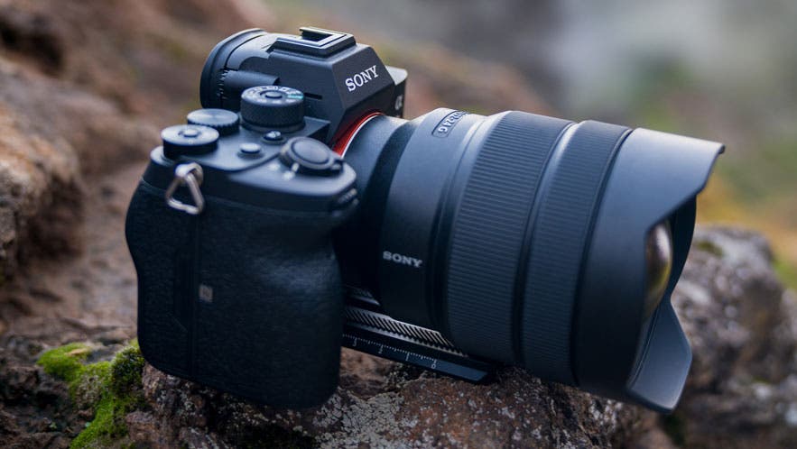 Mahesh Thapa sony a7r iv hands-on review iceland