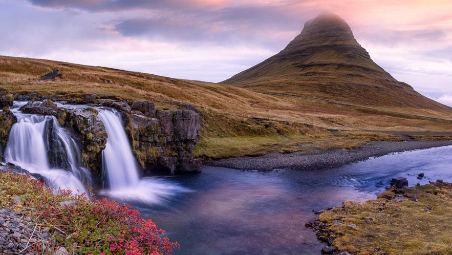 Mahesh Thapa long exposure photography waterfall iceland