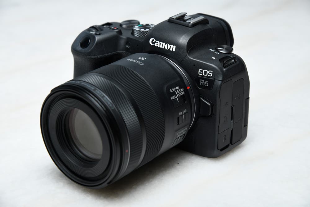 Camara Canon Eos R6 Cuerpo Mirrorless 4k 20mp Full Frame Ent