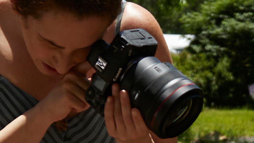 Lindsay Adler Canon EOS R5 review