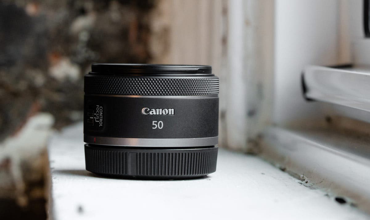  Canon RF 50mm F1.8 STM Lens : Electronics