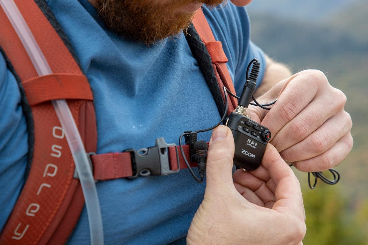 Zoom F2 Field Recorder clip on