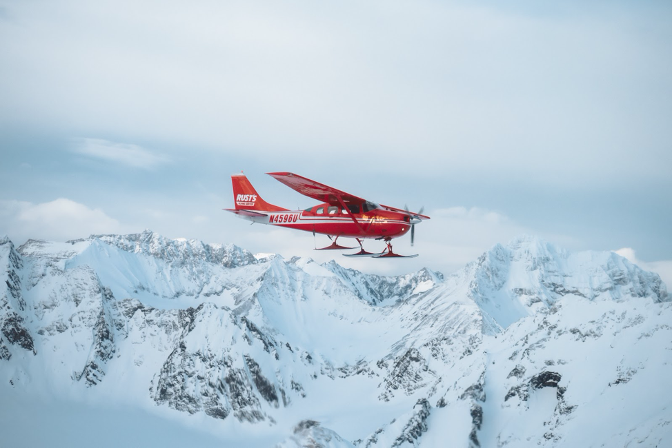 Alaska airplane tour