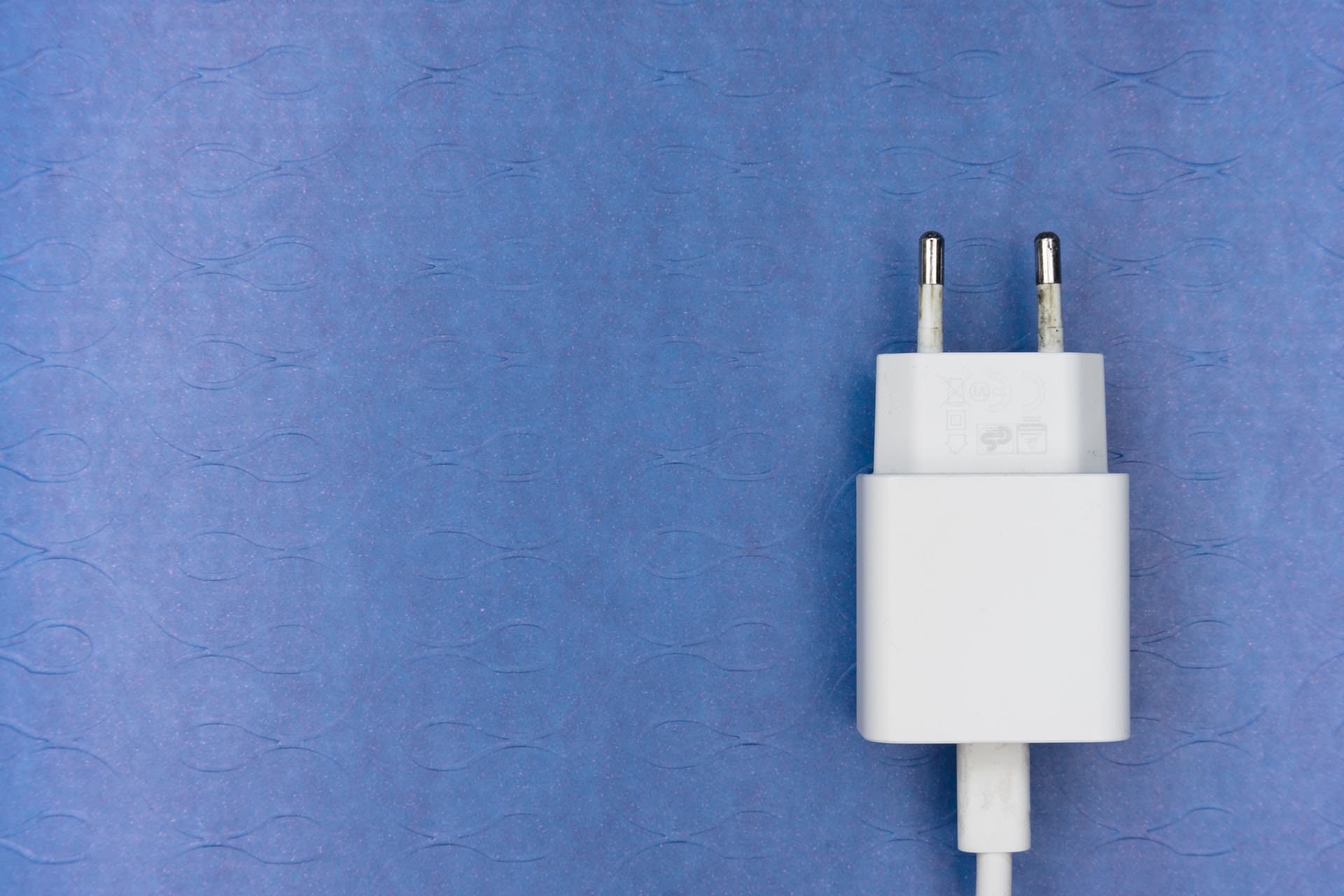 A Complete Guide to Smart Plugs: Everything to Know - 42West
