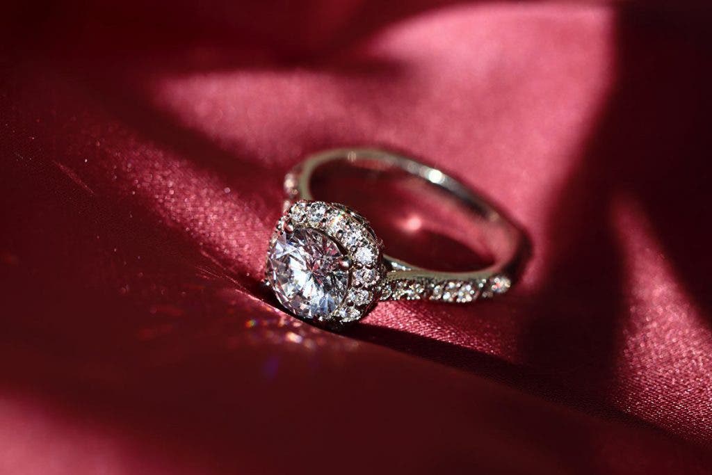 engagement ring jewelry photography