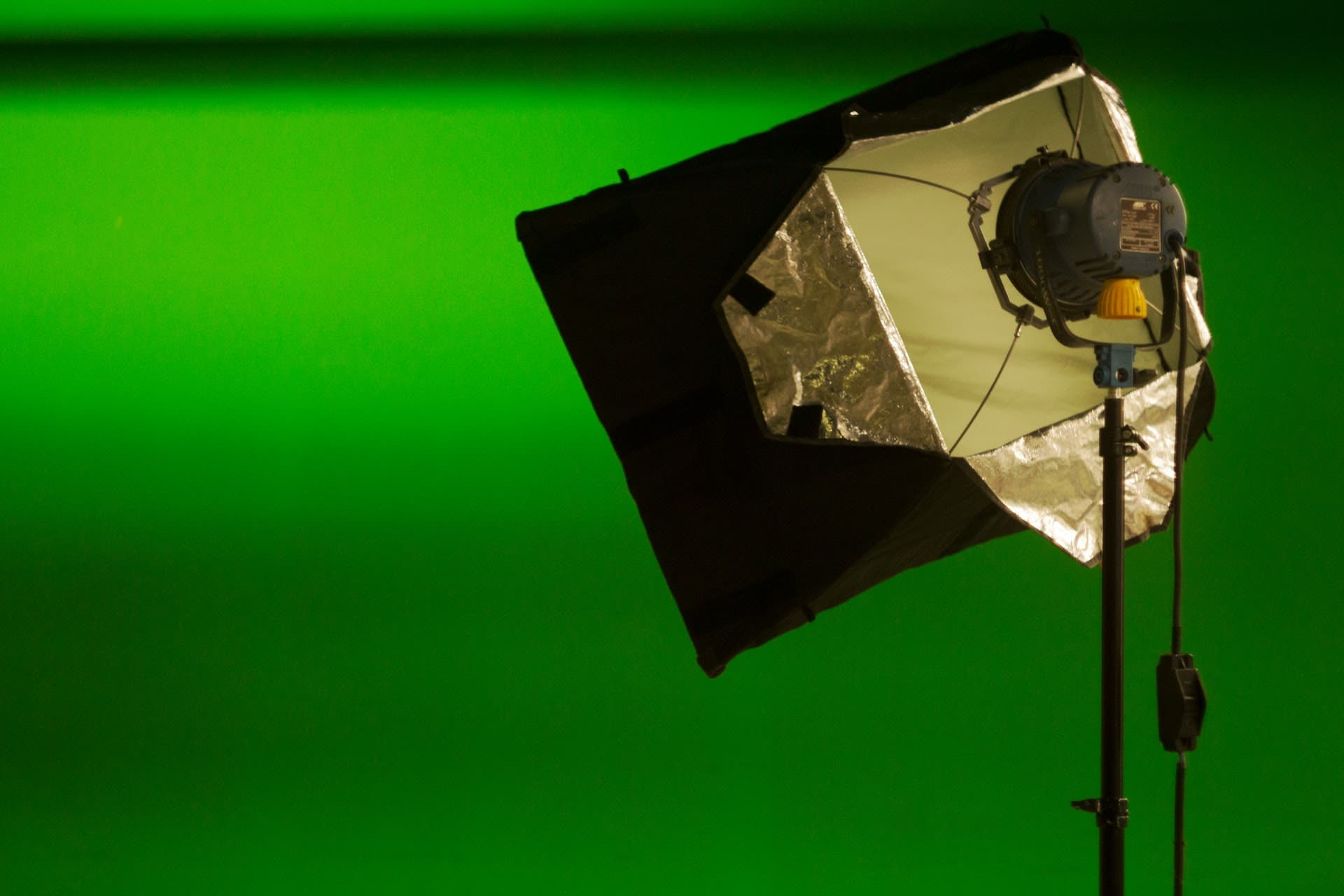 Tips and tricks to use green screen for your photography