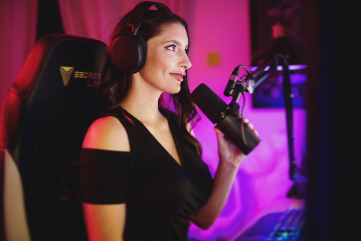 Ashley Anderson (KittyKosmos on Twitch)