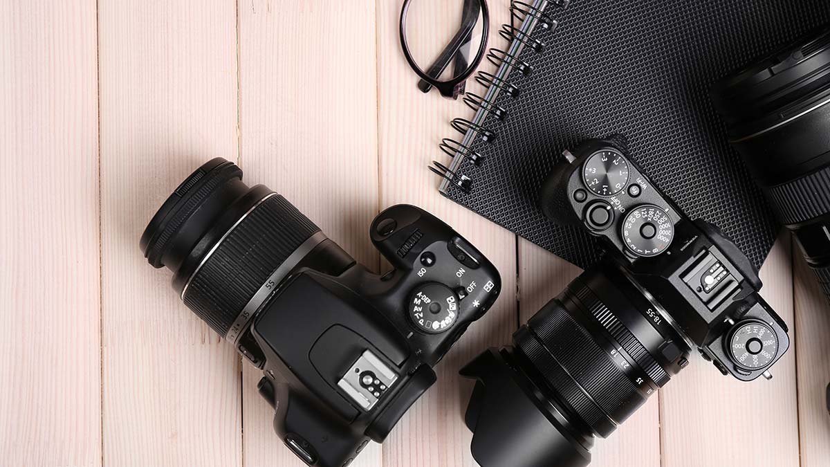 What are the Two Types of Dslr Cameras? 