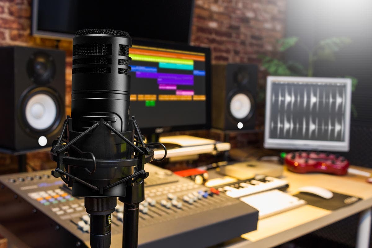 H&A AC60 Hypercardioid Dynamic Studio Broadcast Microphone