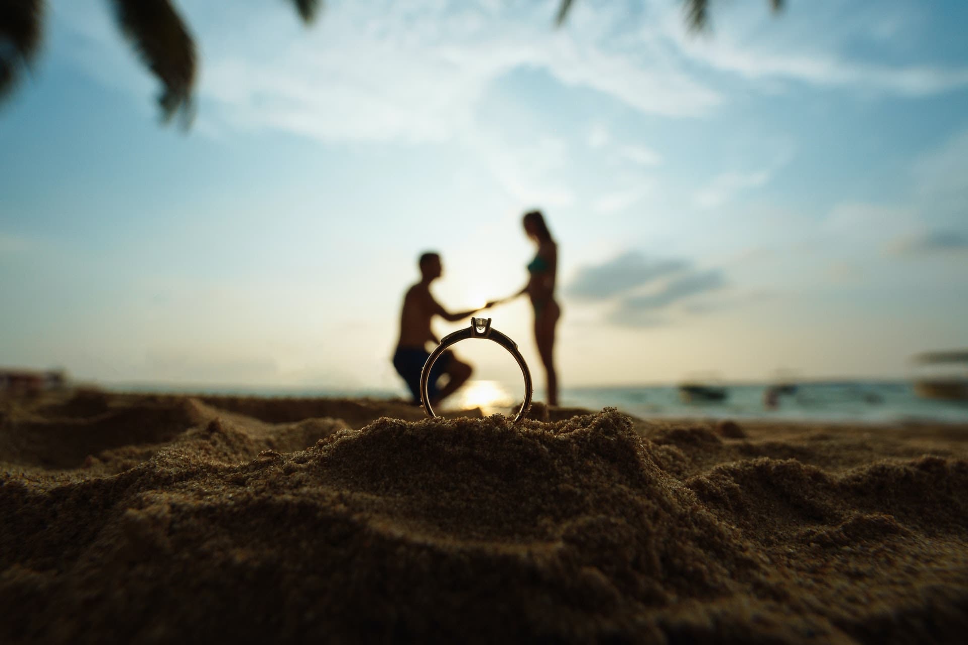 Edgy Vancouver Couple Takes Harley Motorcycle for a Spin at Engagement  Session … | Wedding photoshoot poses, Pre wedding photoshoot outdoor, Pre  wedding shoot ideas