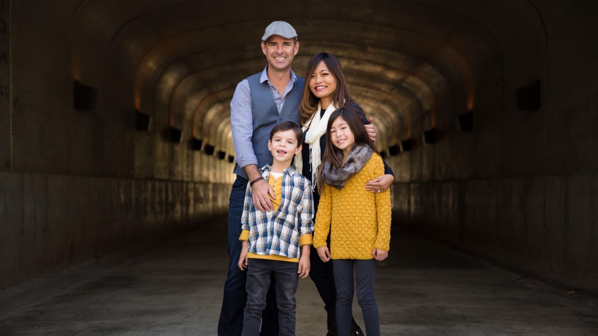 10 Family Picture Poses You Need at Your Family Pictures Session -