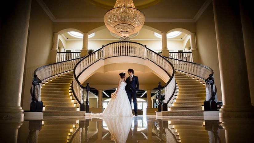 how to use symmetry in photography featured image