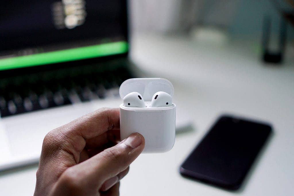 https://www.adorama.com/alc/wp-content/uploads/2021/10/apple-airpods-bluetooth-headphones-1024x683.jpg